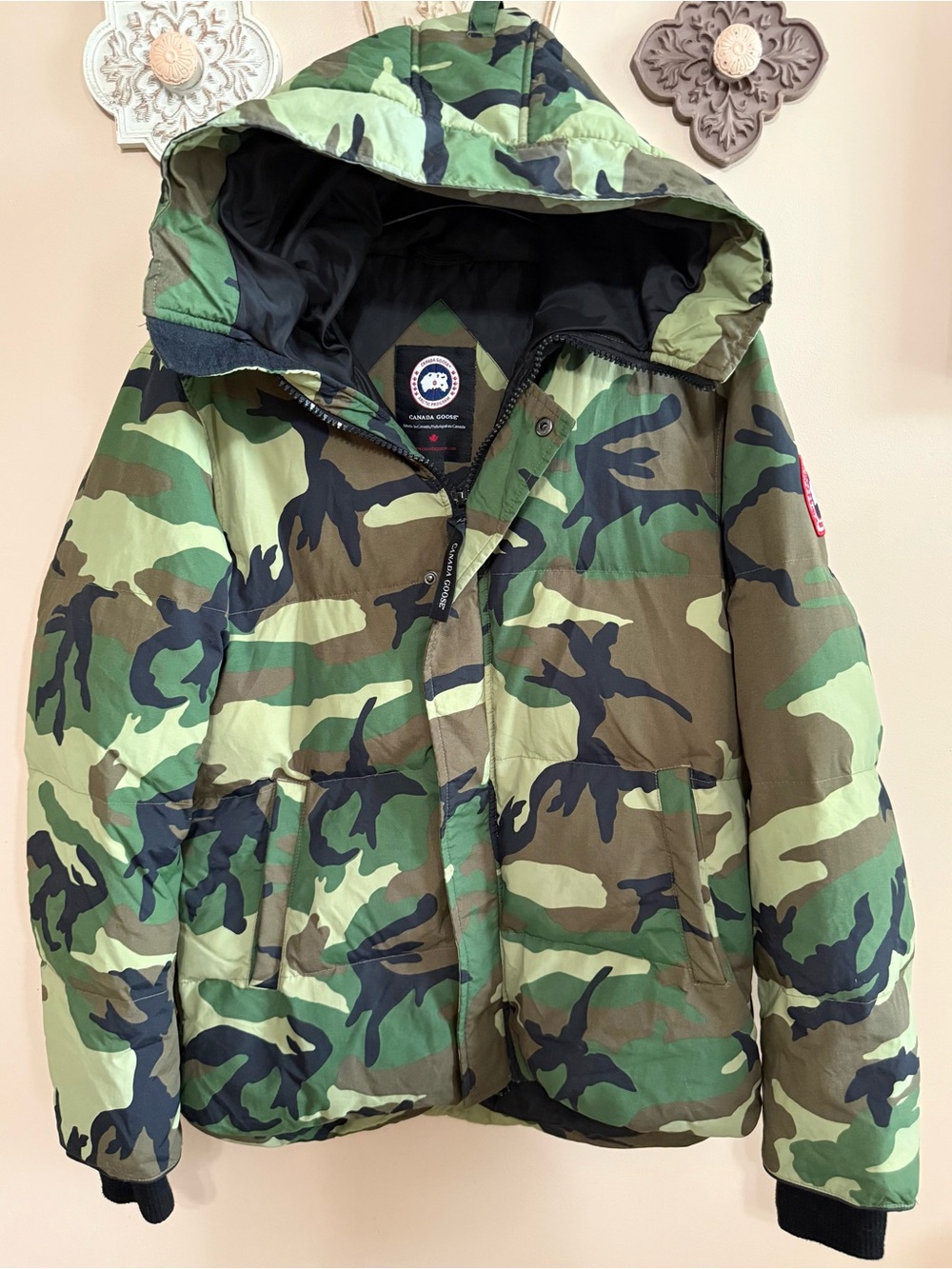 Canada Goose Women’s Green Camouflage Hooded Jacket - Sz L